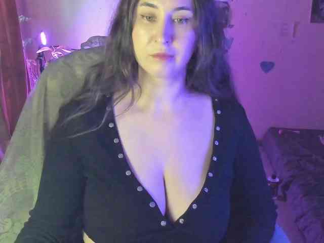TemptingFable webcam
