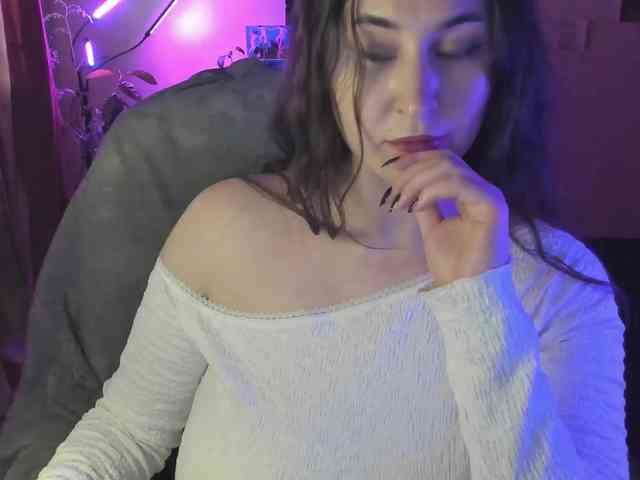 TemptingFable webcam