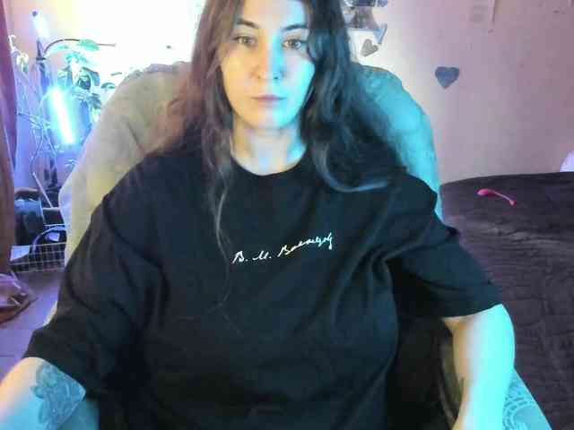 TemptingFable webcam