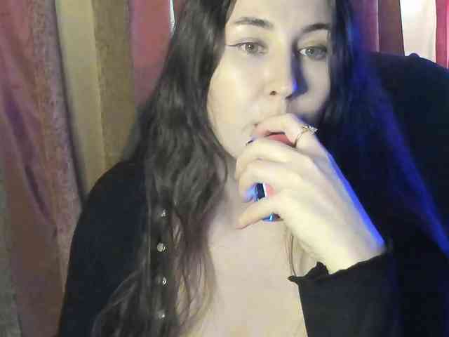 TemptingFable webcam