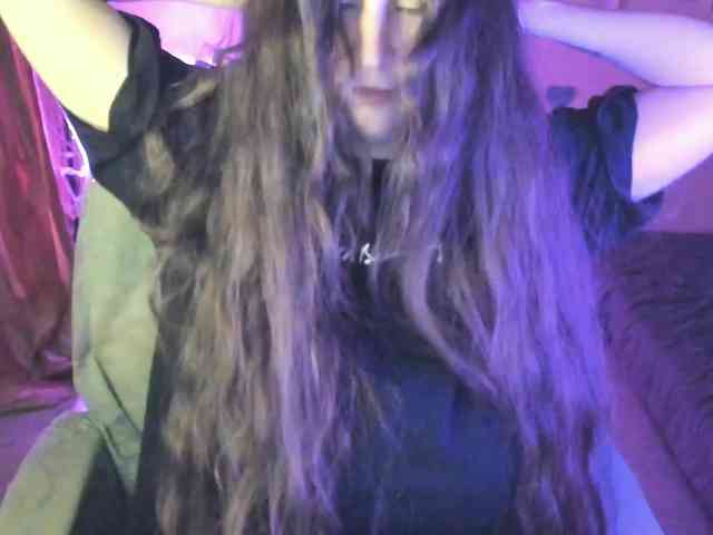 TemptingFable webcam