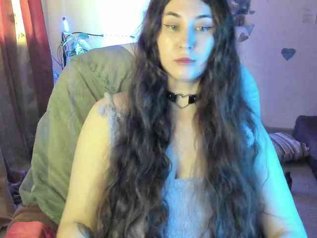 TemptingFable webcam