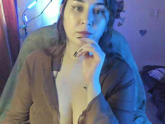 TemptingFable webcam