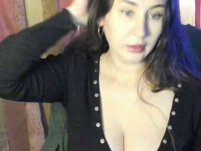 TemptingFable webcam