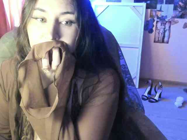 TemptingFable webcam