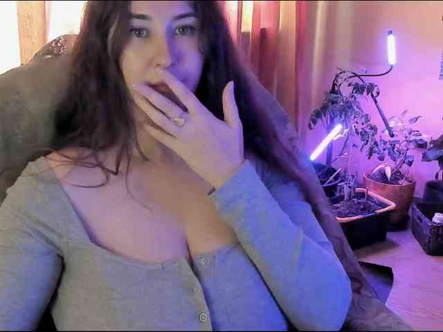 TemptingFable webcam