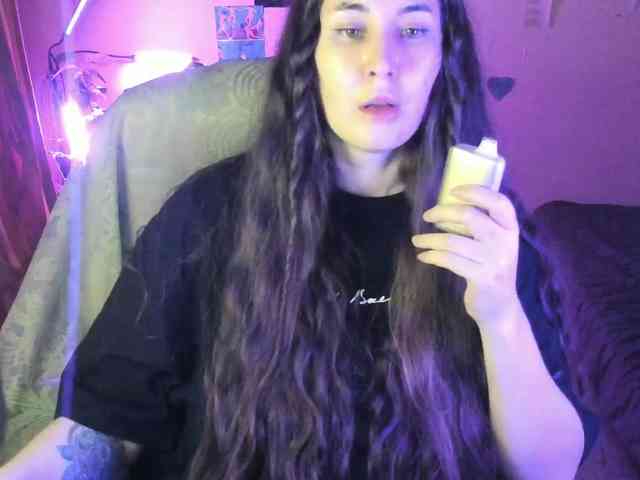 TemptingFable webcam