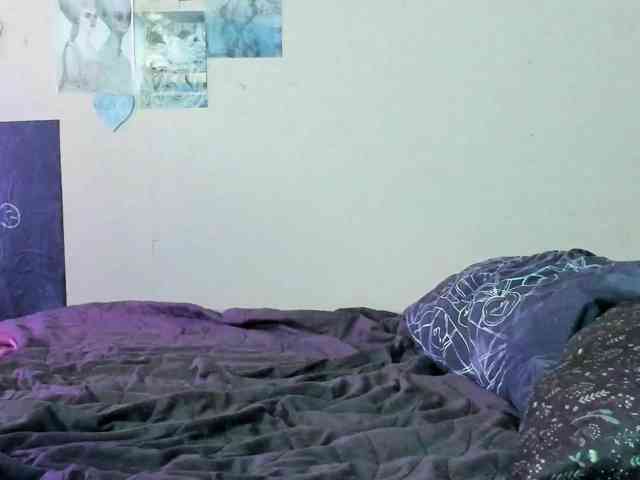 TemptingFable webcam