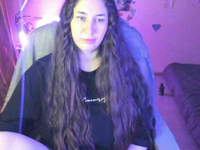 TemptingFable webcam
