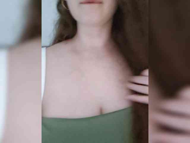 TemptingFable webcam