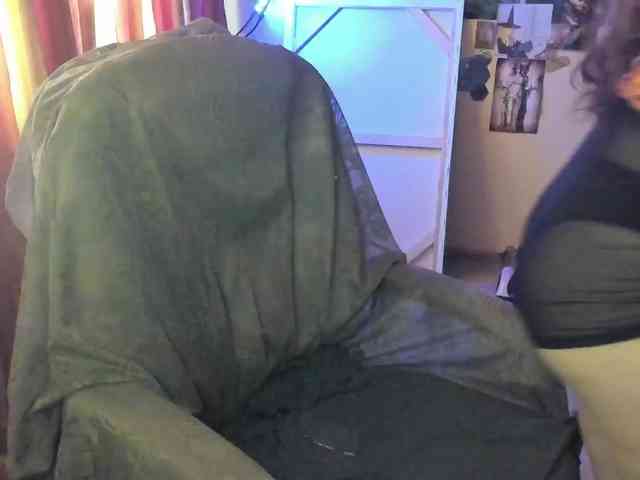 TemptingFable webcam