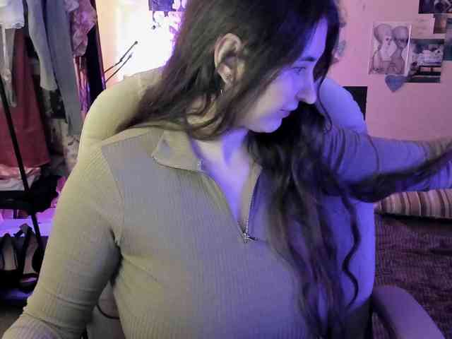 TemptingFable webcam