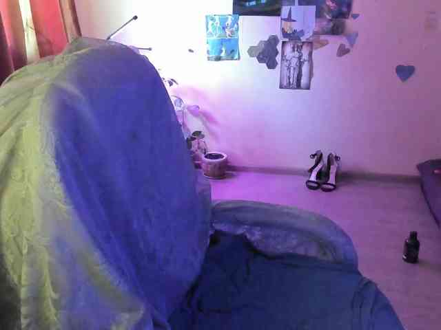 TemptingFable webcam