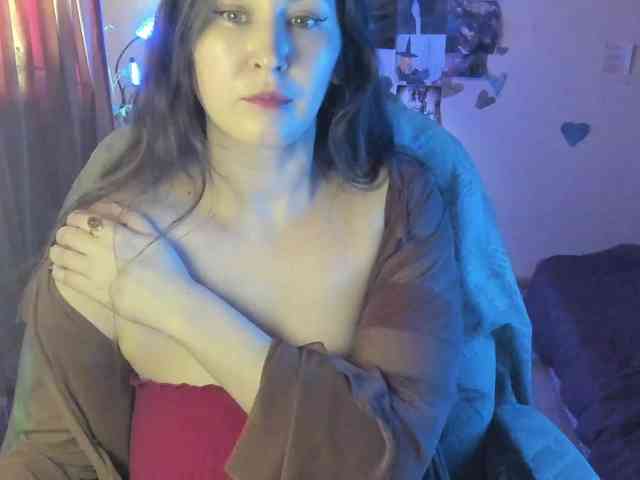 TemptingFable webcam