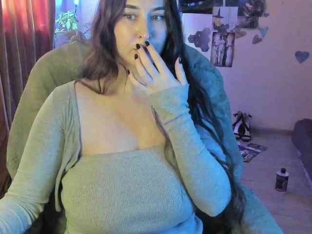 TemptingFable webcam