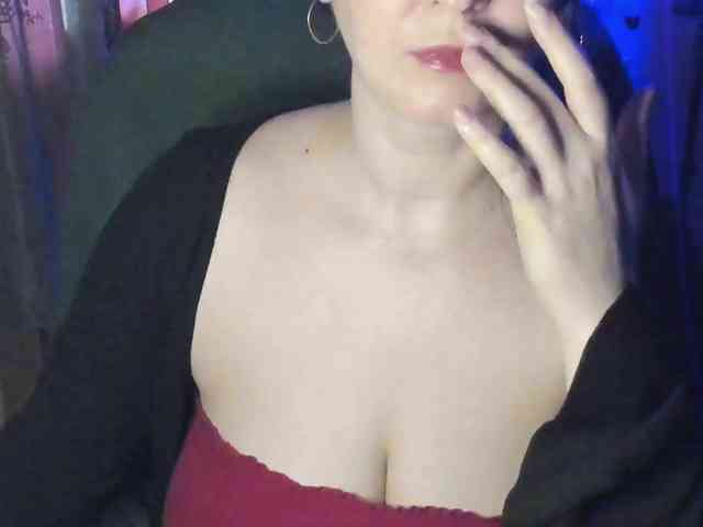 TemptingFable webcam