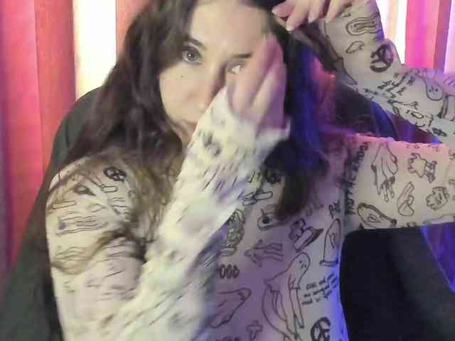 TemptingFable webcam