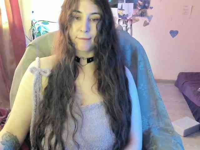 TemptingFable webcam