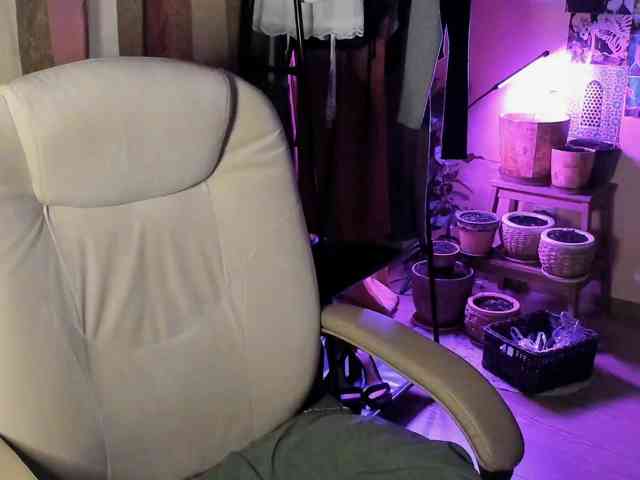 TemptingFable webcam