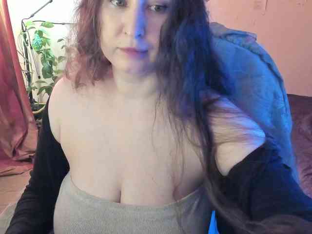 TemptingFable webcam