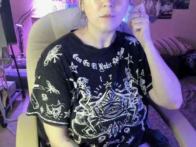 TemptingFable webcam