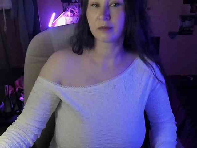 TemptingFable webcam