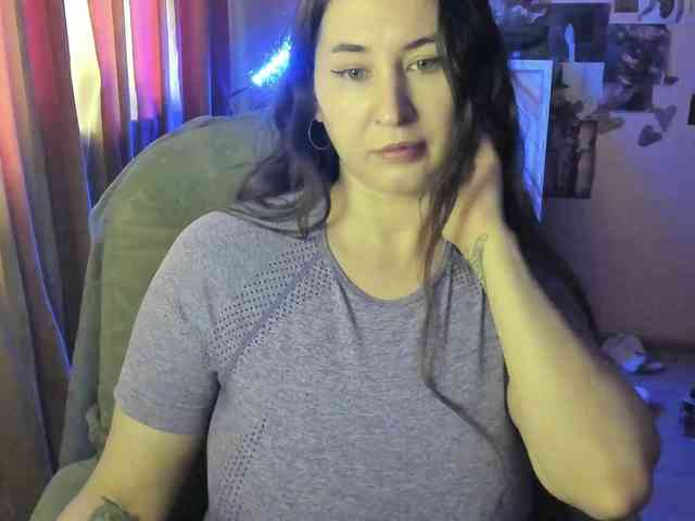 TemptingFable webcam