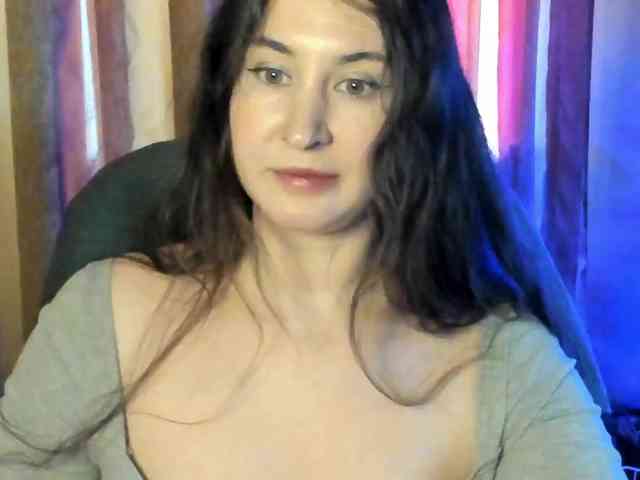 TemptingFable webcam