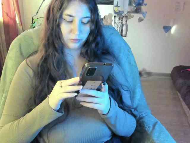 TemptingFable webcam