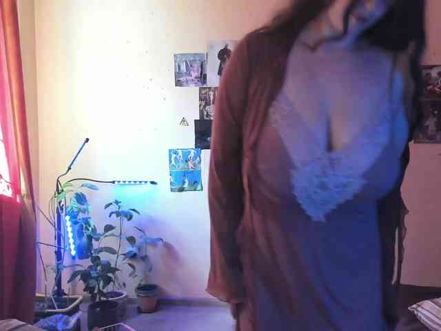 TemptingFable webcam