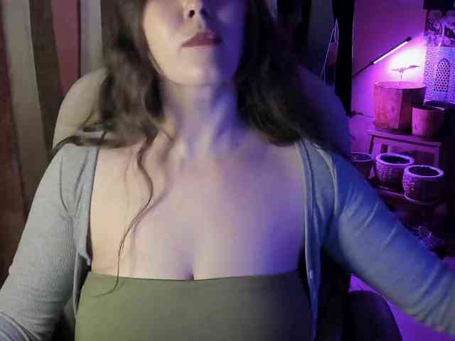TemptingFable webcam