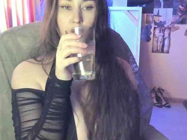 TemptingFable webcam