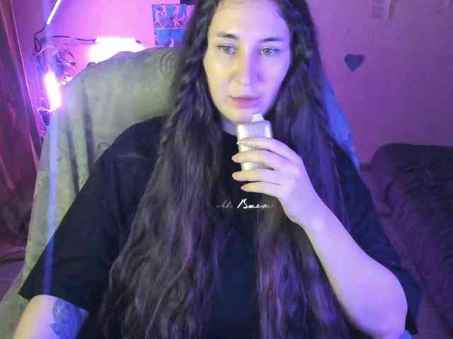 TemptingFable webcam