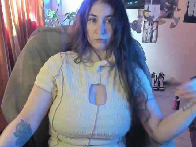 TemptingFable webcam