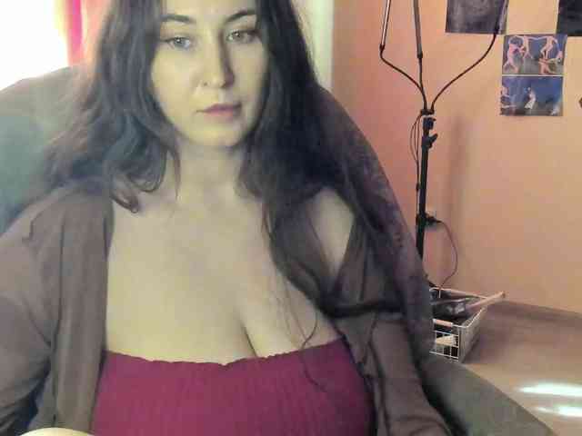 TemptingFable webcam