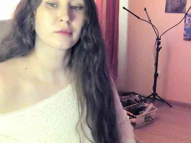 TemptingFable webcam