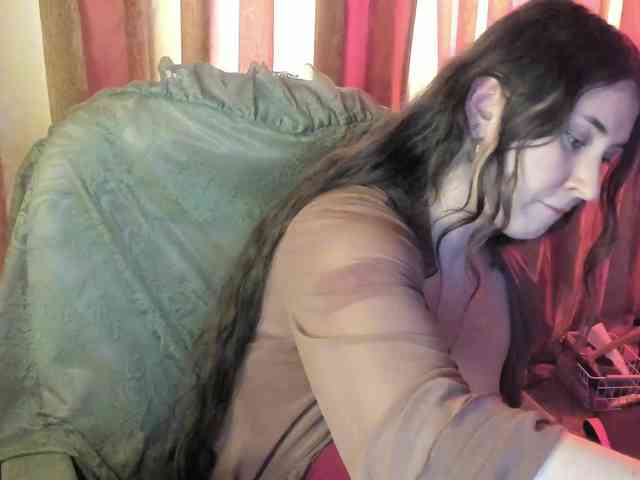 TemptingFable webcam