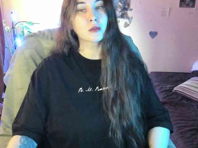 TemptingFable webcam