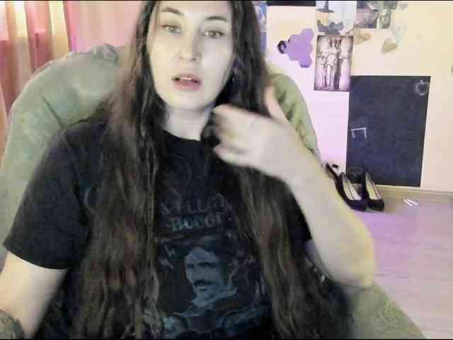 TemptingFable webcam