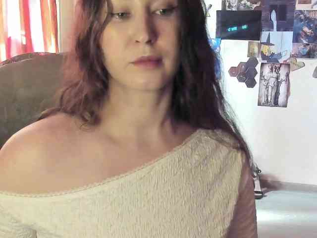 TemptingFable webcam