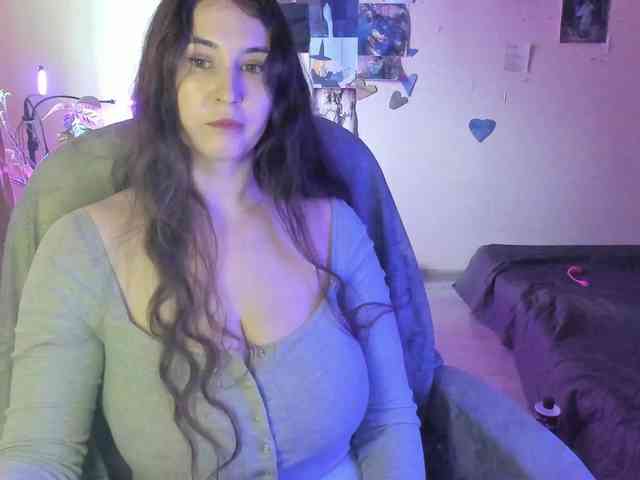 TemptingFable webcam
