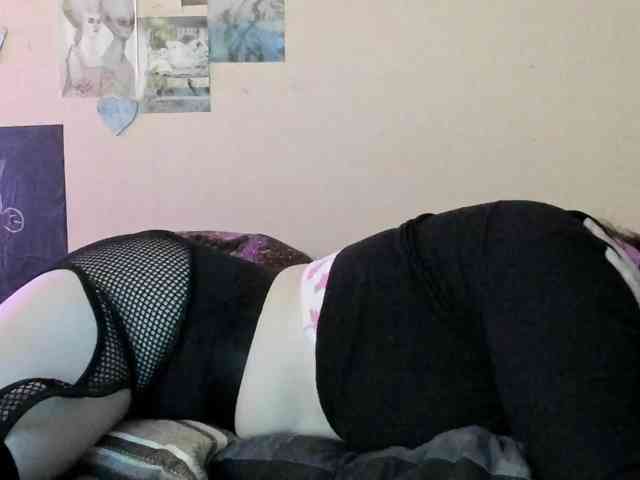 TemptingFable webcam