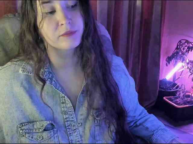 TemptingFable webcam