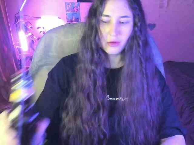 TemptingFable webcam