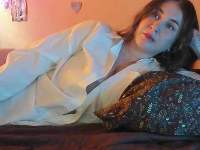 TemptingFable webcam