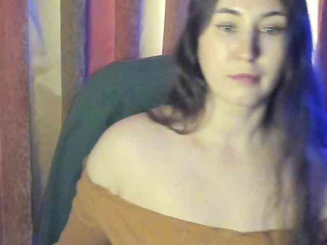 TemptingFable webcam