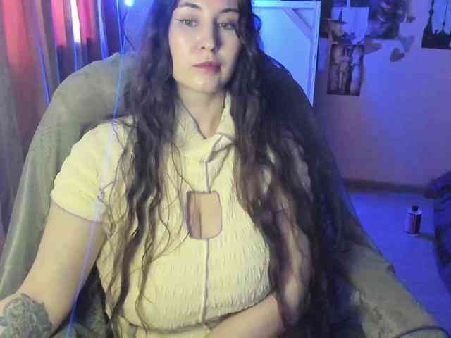 TemptingFable webcam