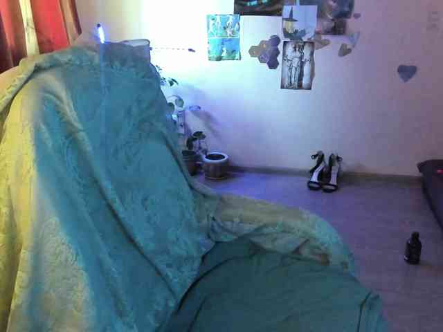 TemptingFable webcam