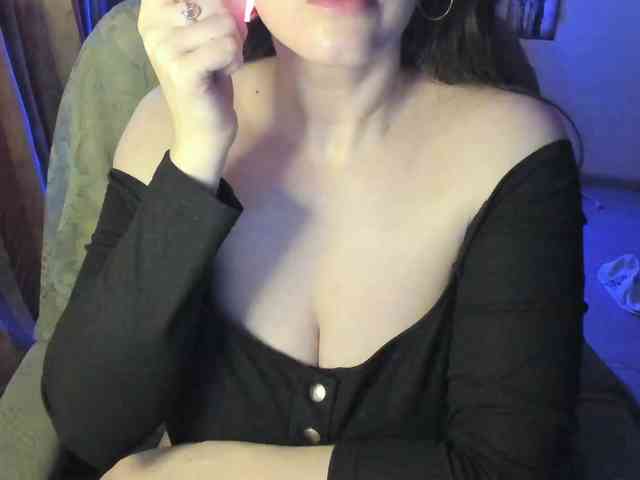 TemptingFable webcam