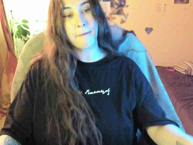 TemptingFable webcam